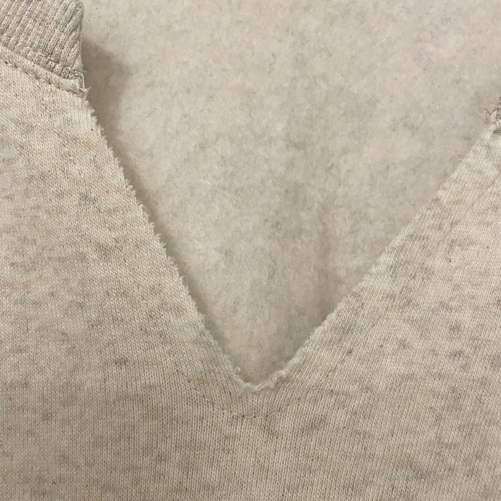 Torrid Women's V Neck Sweatshirt in Oatmeal Heather in size 4 - Picture 6 of 8